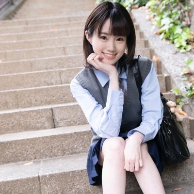 시로키 리사 avloom